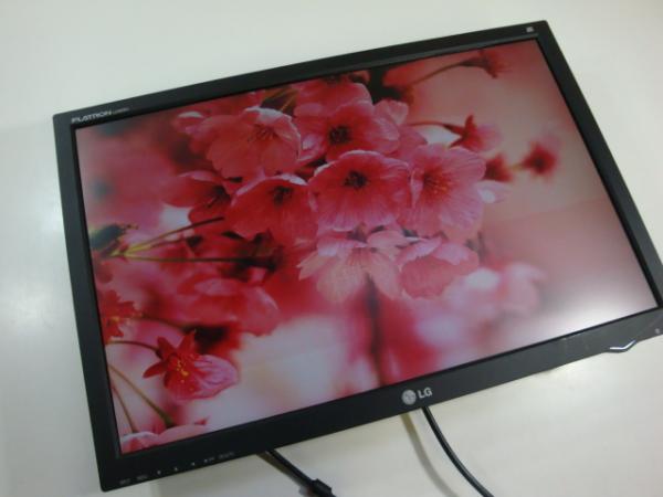 FLATRON L246WH-BNの画像